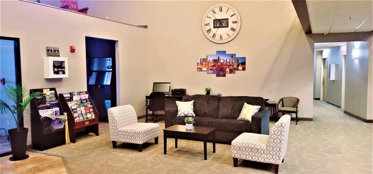 Qube Hotel - Polk City Luaran gambar