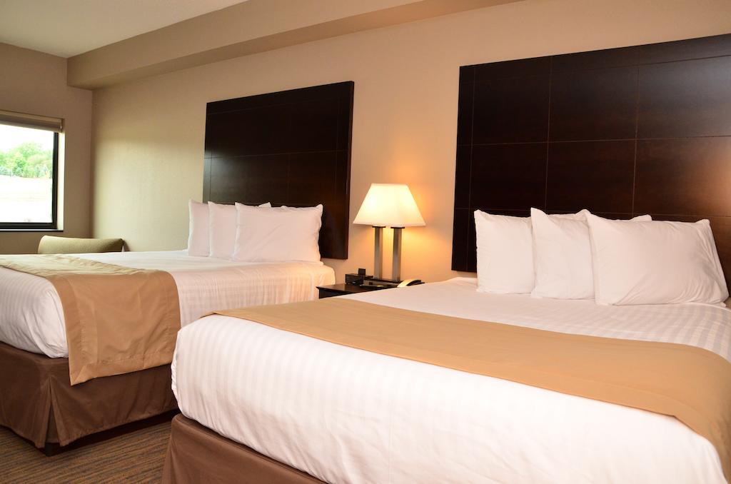Qube Hotel - Polk City Bilik gambar