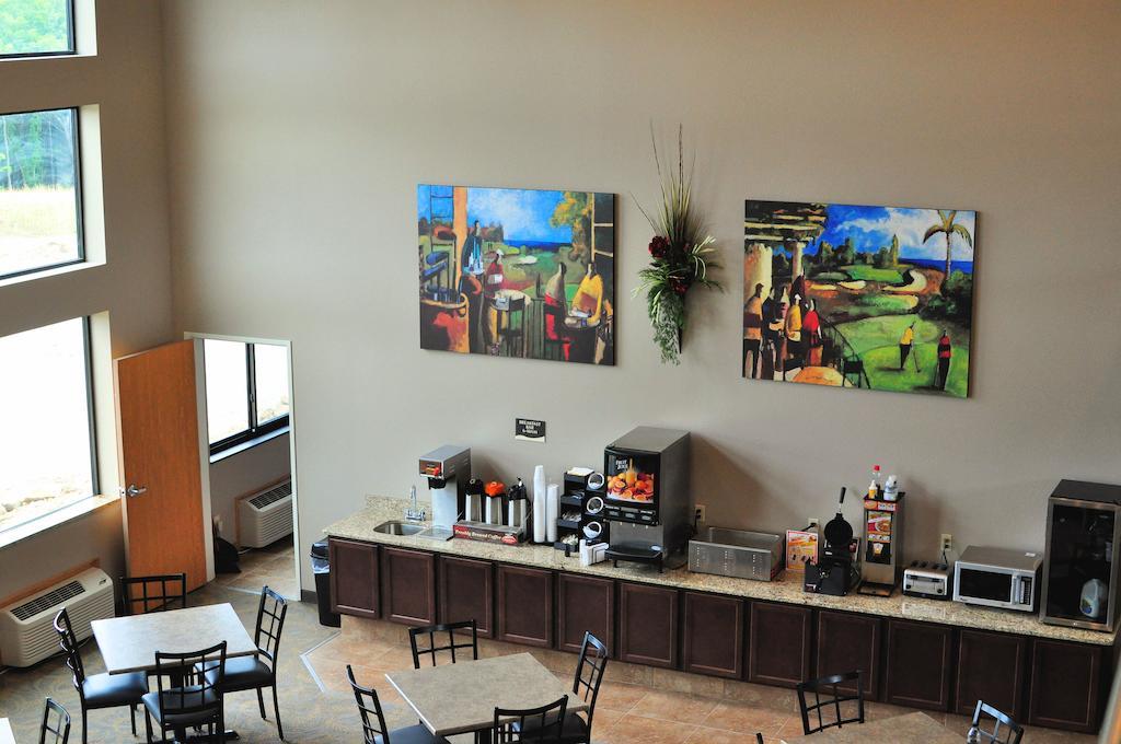Qube Hotel - Polk City Luaran gambar