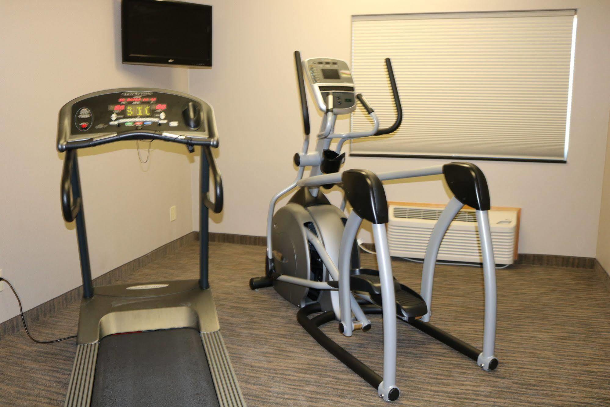 Qube Hotel - Polk City Luaran gambar