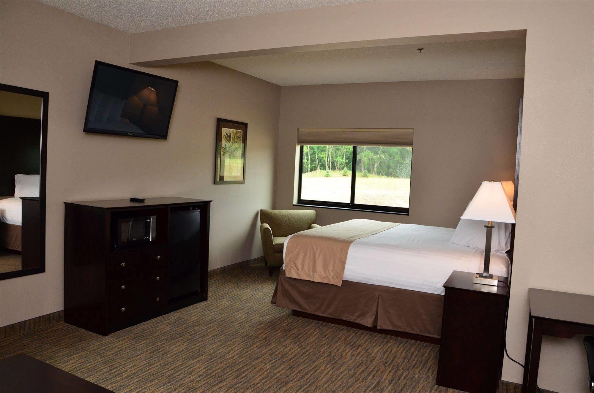 Qube Hotel - Polk City Luaran gambar