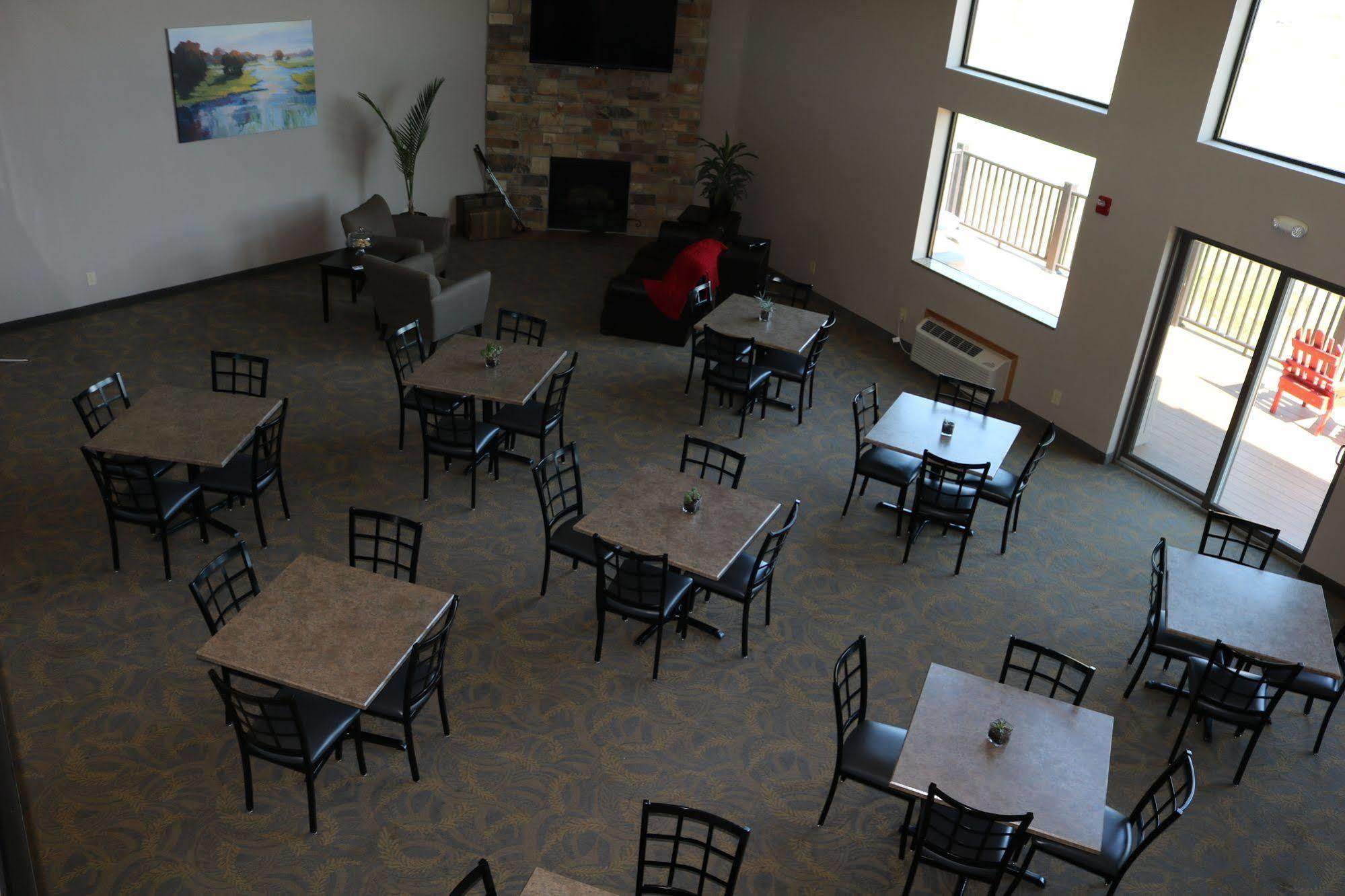 Qube Hotel - Polk City Luaran gambar